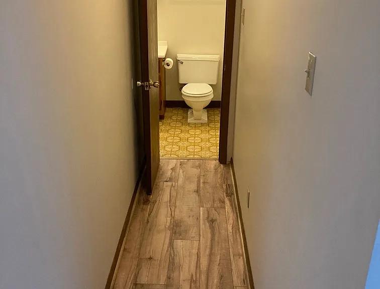 hall to bathroom