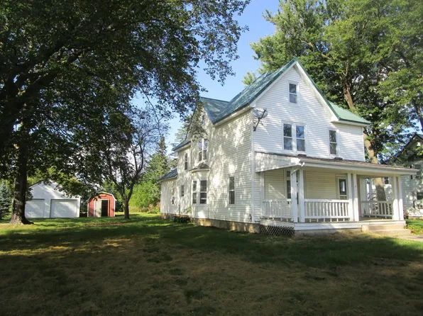 509 1st St, Fountain, MN 55935