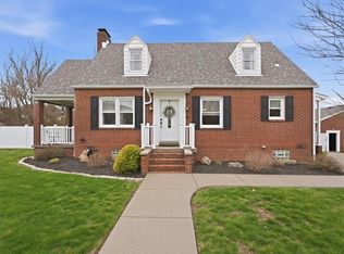 2004 Spring St, Aliquippa, PA 15001