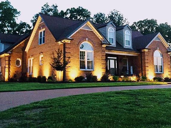 2nd image of 2600 River Hills Dr