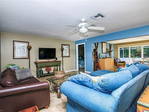4th image of 954 Donax St
