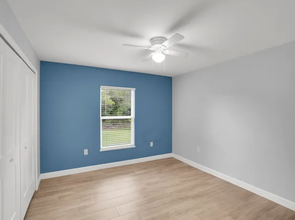 8525 103rd Avenue, Vero Beach, FL 32967