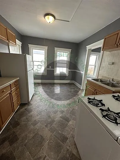 2059 W 105th St #4 — Photo 15