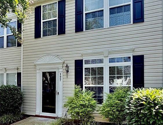 2nd image of 127 Colter Dr
