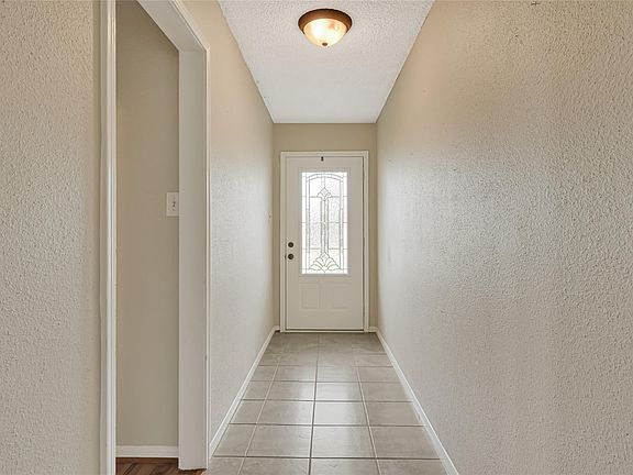 4th image of 10010 Lost Pine Dr