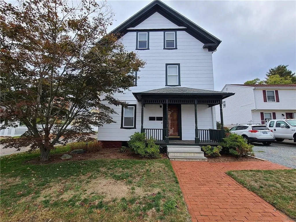 2 bed, 1.0 bath, 850 sqft, $2,000 — Photo 1