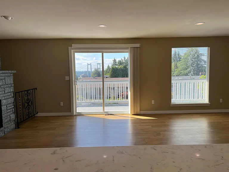1333 N Heatherwood W — Photo 12