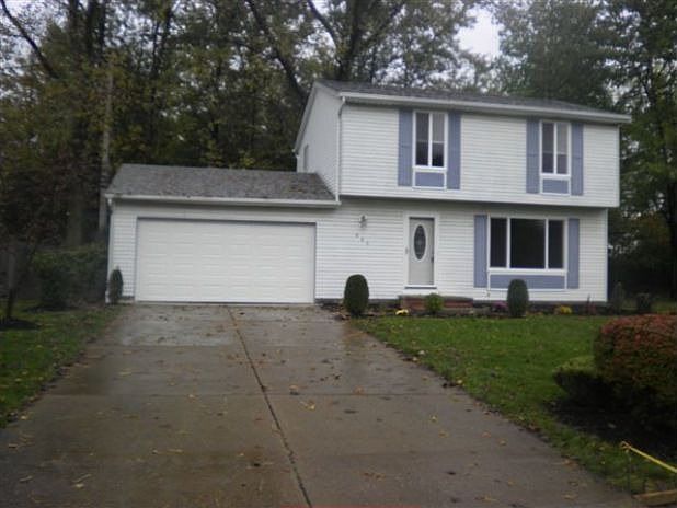 1st image of 661 Saint Lawrence Blvd