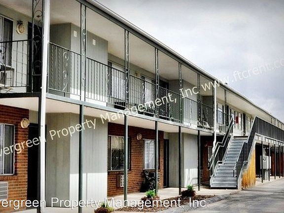 2nd image of 824 Garfield Ave #C