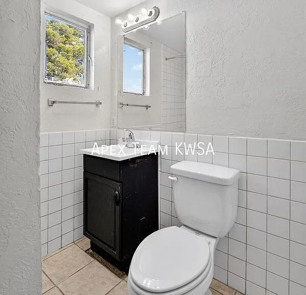 3919 E Lind Rd #1 — Photo 9