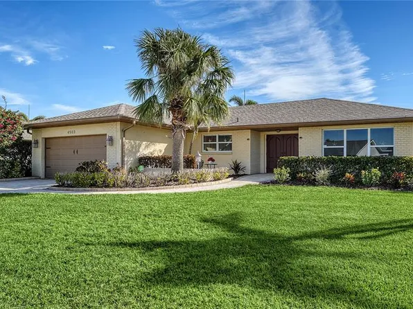 4503 Coral Lake Dr, Bradenton, FL 34210