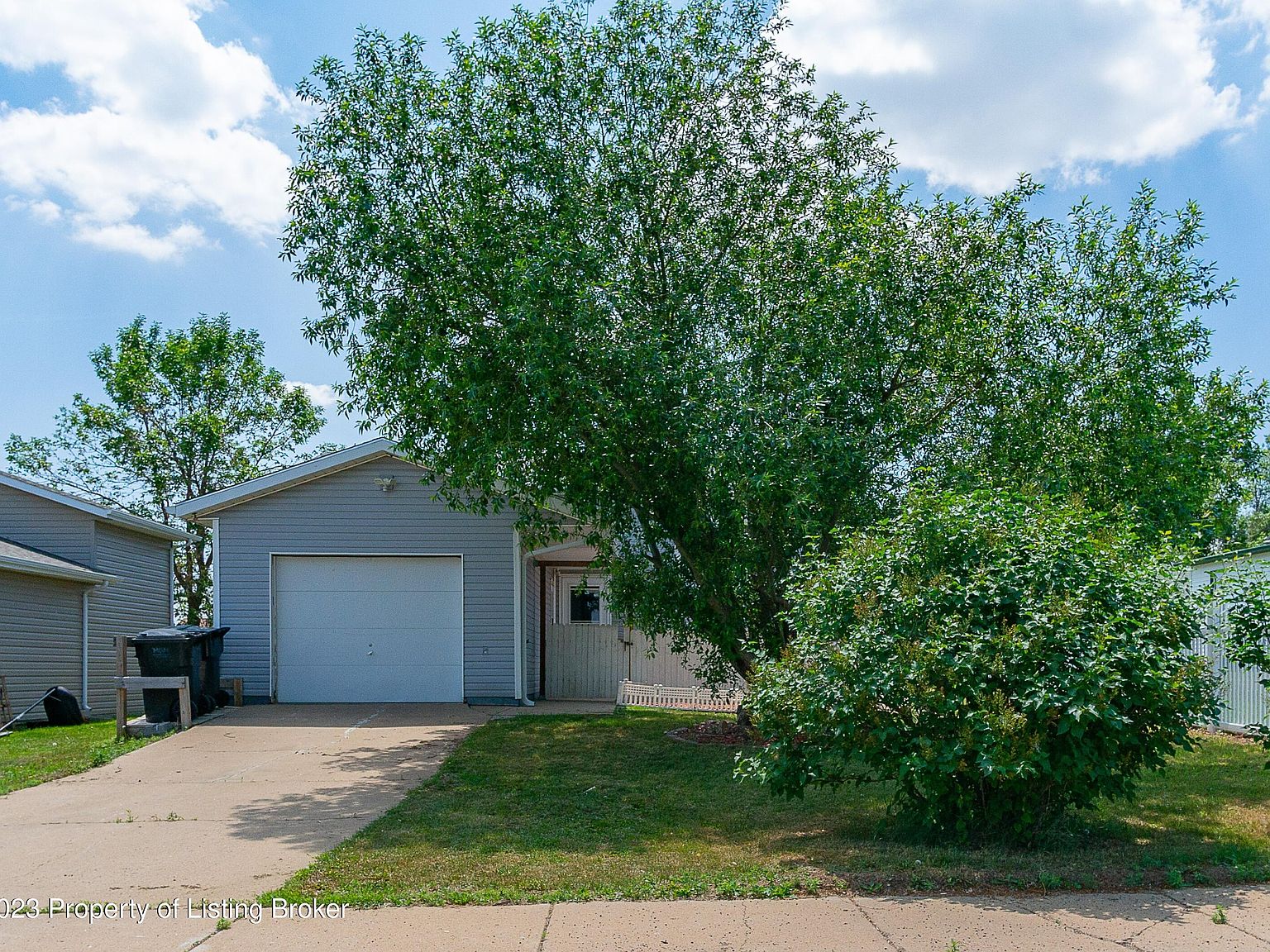 607 W Main Ave, South Heart, ND 58655 MLS 23663 Zillow