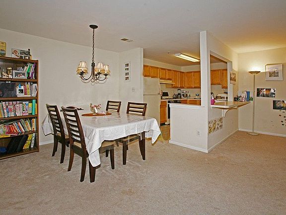 4th image of 112 Wedgewood Cir