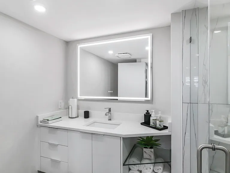 44 Yacht Club Dr #611 — Photo 16