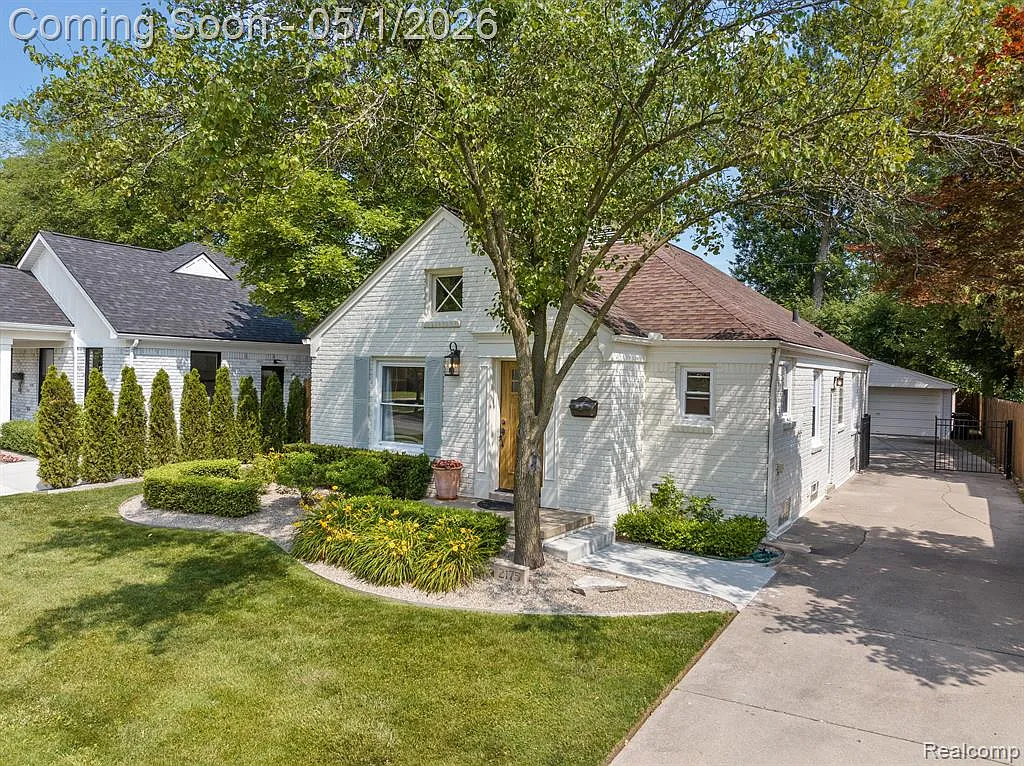 Building Photo - 2175 Dorchester Rd