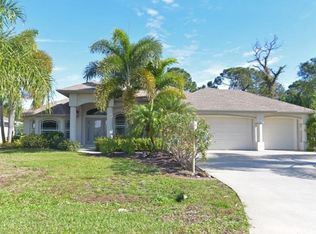 69 Pine Valley Ln, Rotonda West, FL 33947