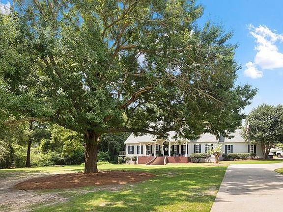 2nd image of 411 Pebble Beach Dr