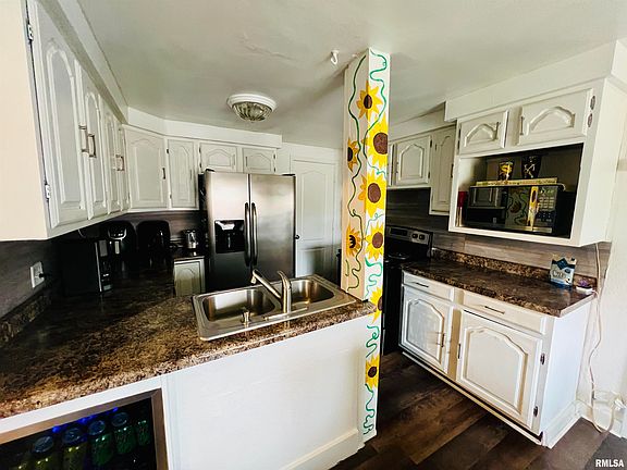 5th image of 4507 N Boulevard Ave