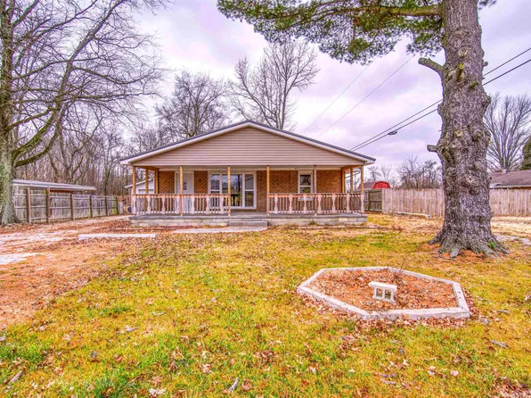 1477 W Homestead Dr, Boonville, IN 47601