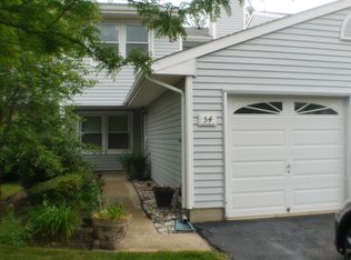 54 Upperbrook Ct, Parlin, NJ 08859