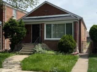 8917 S Ridgeland Ave, Chicago, IL 60617