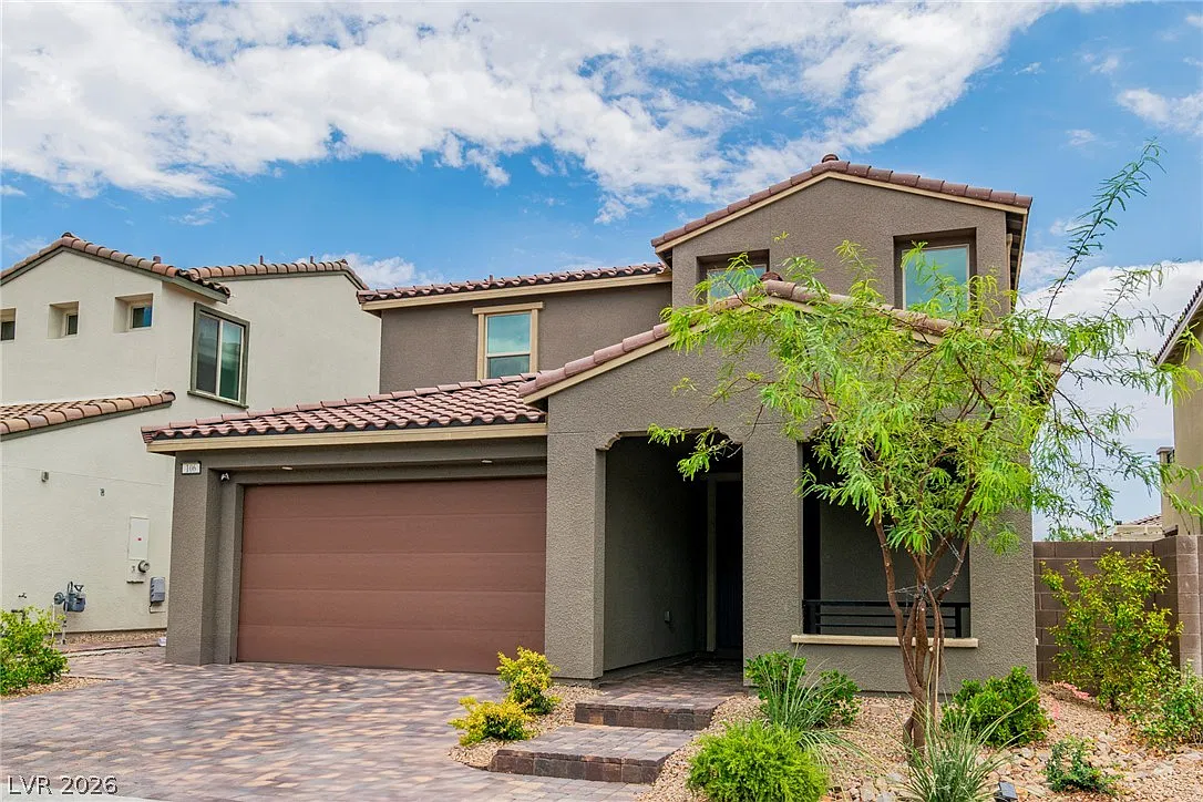 4 bed, 3.5 bath, 2395 sqft, $3,295 — Photo 1
