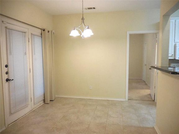 4th image of 4109 1 Place Ln