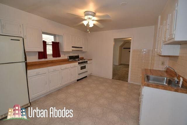 1st image of 3239 N Leavitt St #2ME