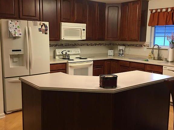 5th image of 2 Roseville Ct