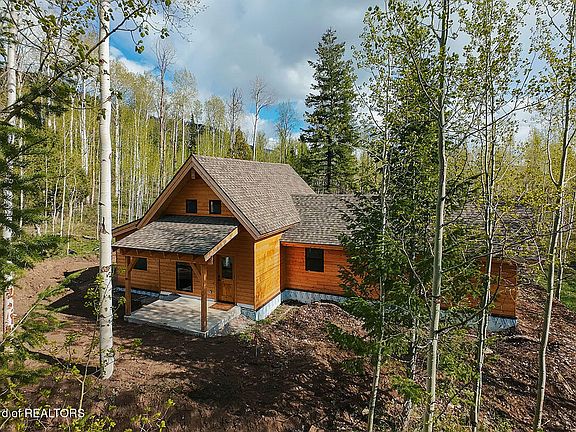 2nd image of 40 Green Canyon Dr