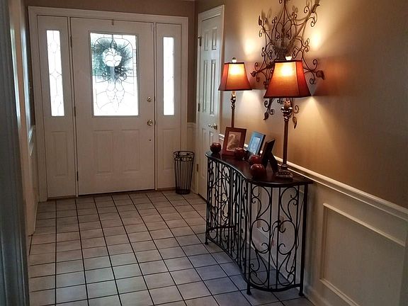 4th image of 3228 Lindas Cir SE