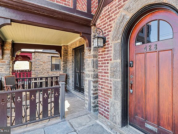 5th image of 428 W Ellet St #1