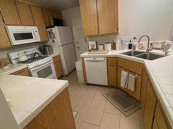 4th image of 1208 Mission Verde Dr