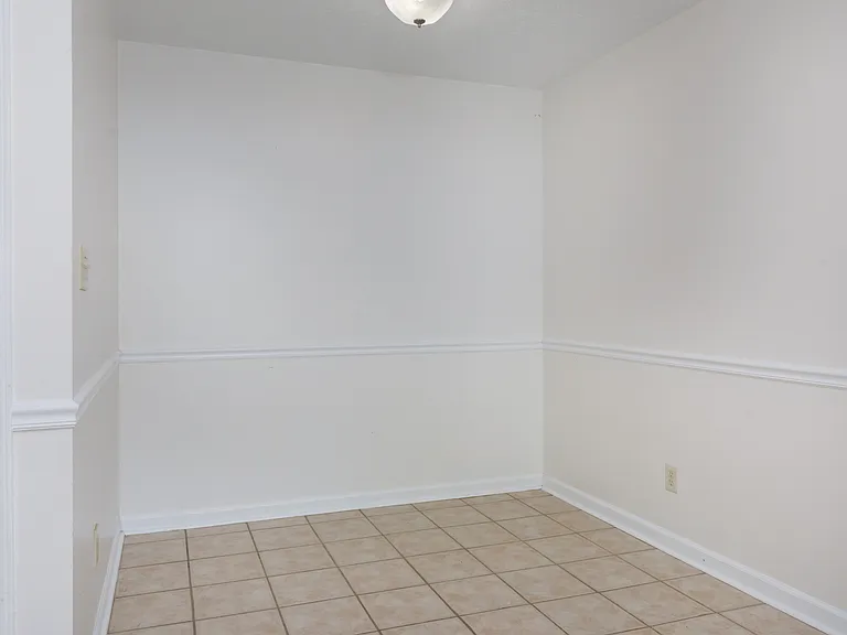 1228 Woodland Dr #1 — Photo 8