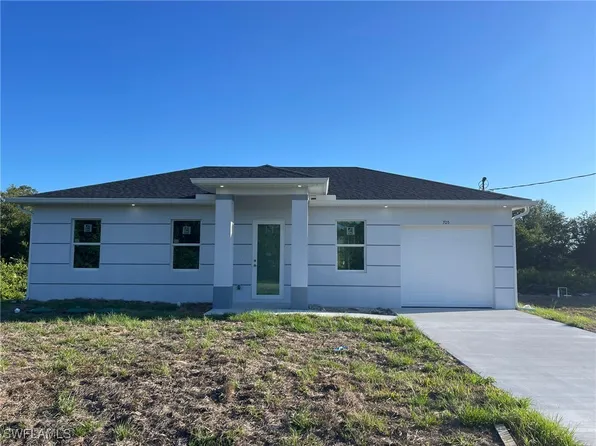 705 Ledge St, Lehigh Acres, FL 33972