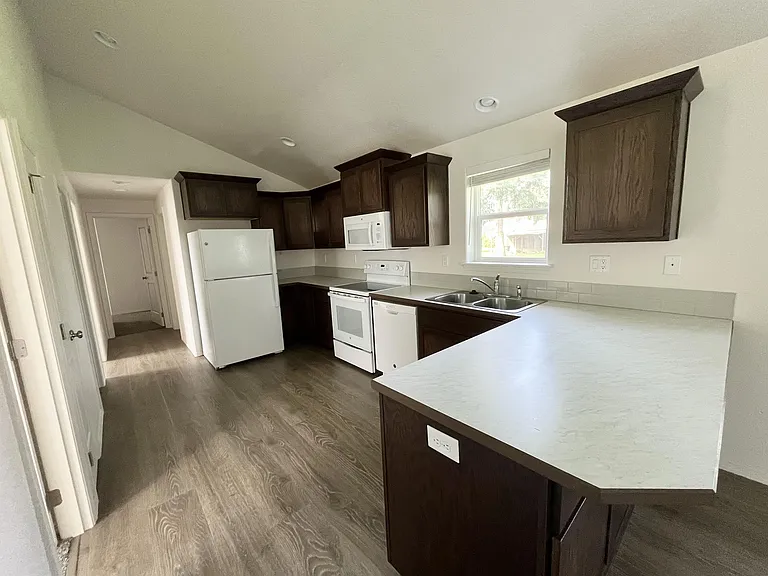 3544 Hickory Ave — Photo 2