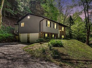7670 Buckeye Rd SE, Sugar Grove, OH 43155