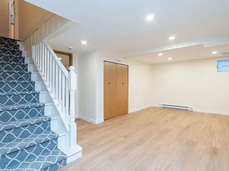 3878 W 8th Ave — Photo 11