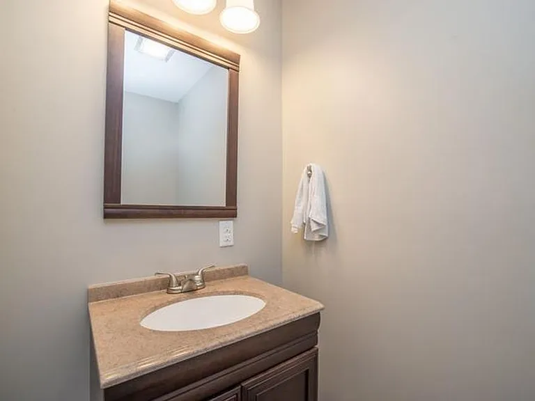 1746 Springfield Ln — Photo 23