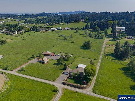 2nd image of 34232 Parkwoods Dr NE