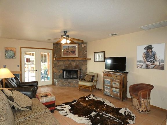 5th image of 532 Granado Dr