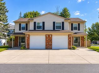 5904 Niles Dr, Troy, MI 48098