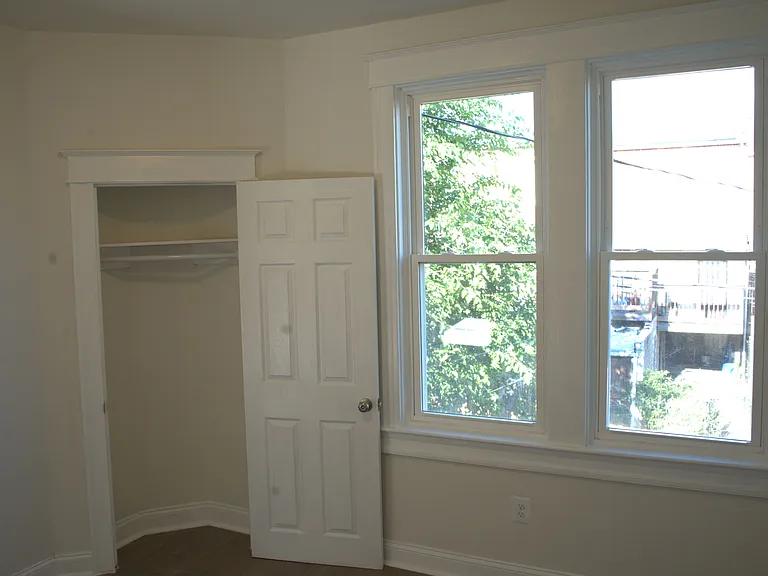 117 S Wickham Rd — Photo 88