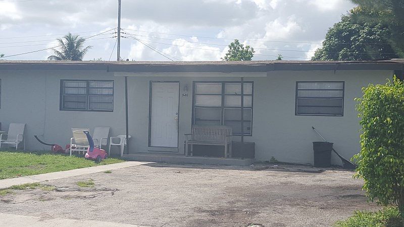 1st image of 946 NW 13th Ct