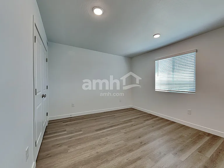 9721 W Tamarisk Ave — Photo 13