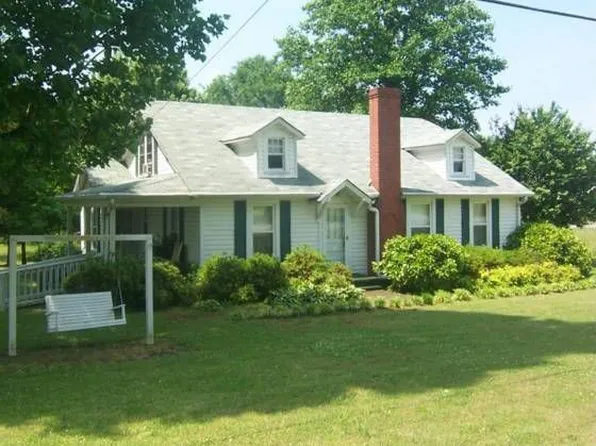 2575 Emmanuel Church Rd, Conover, NC 28613