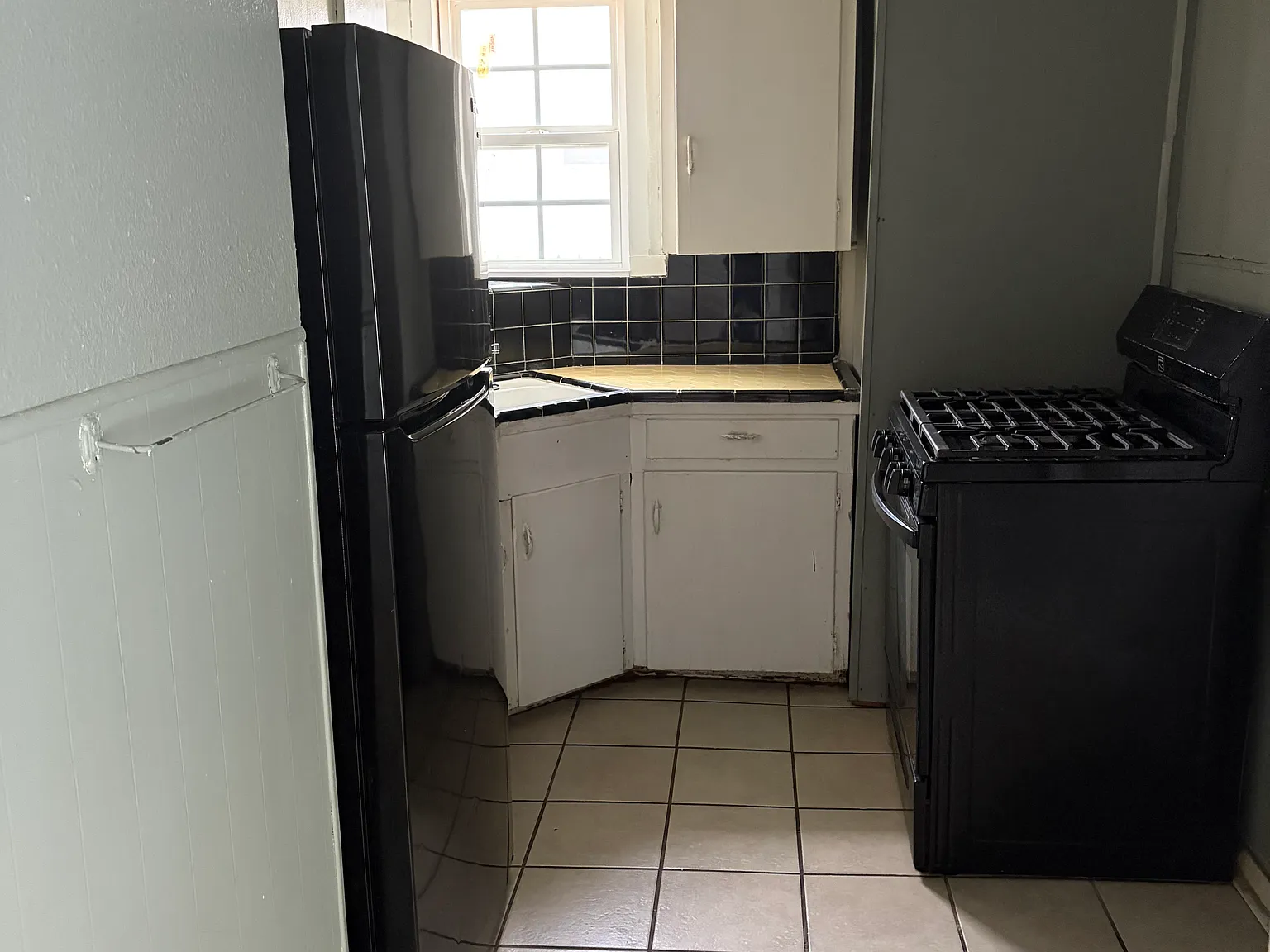1 bed, 500 sqft, $960 — Photo 2
