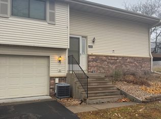 4106 Sylvia Ln S, Shoreview, MN 55126