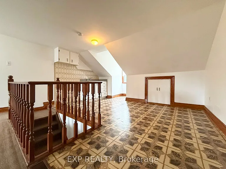 759 Gerrard St E #2 — Photo 10