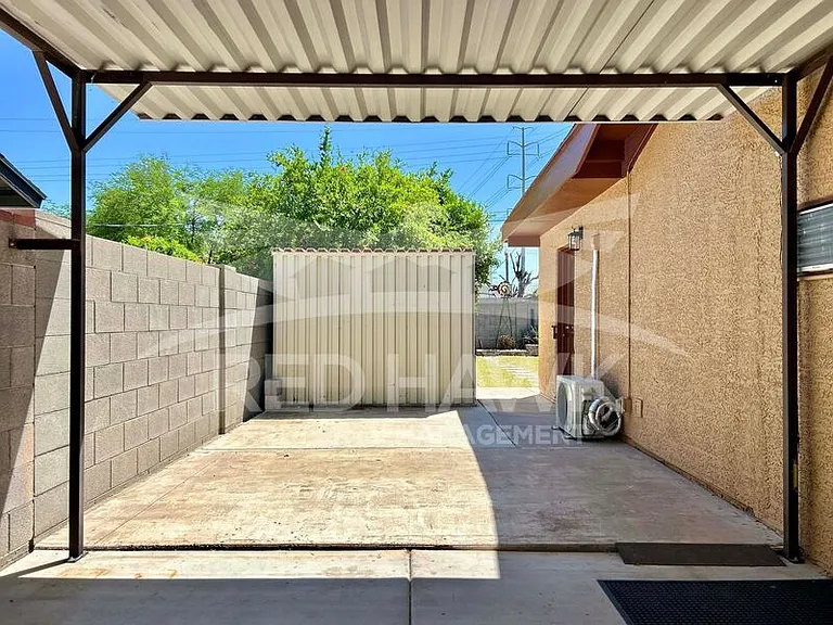 6607 E Sheridan St — Photo 52